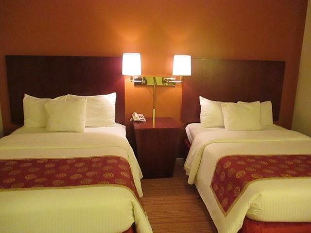 Red Carpet Inn And Suites Плимут Номер фото